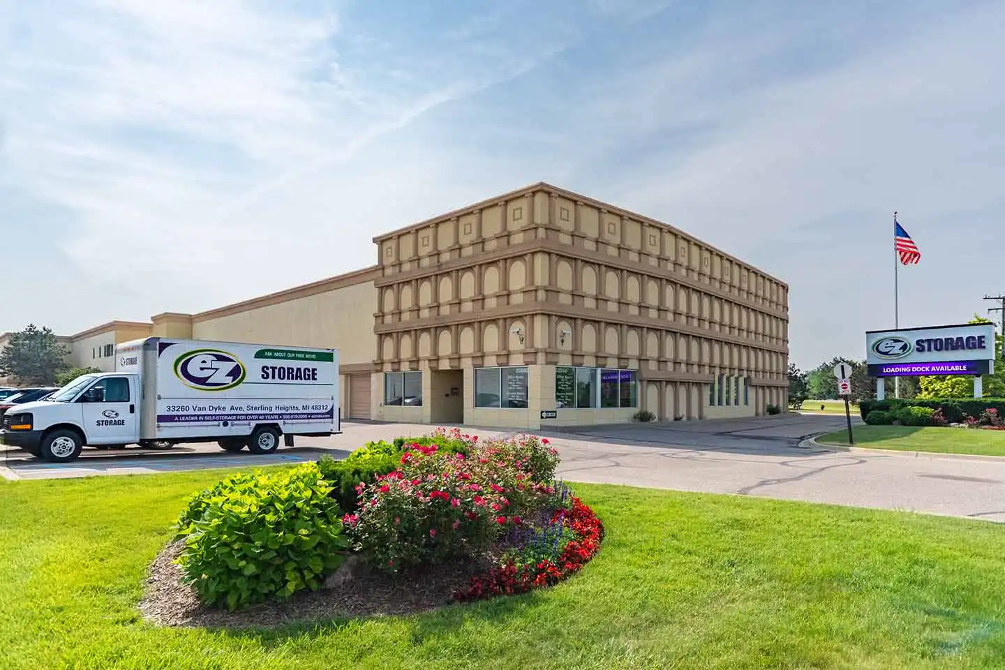 exterior view of  EZ Storage facility in Sterling Heights